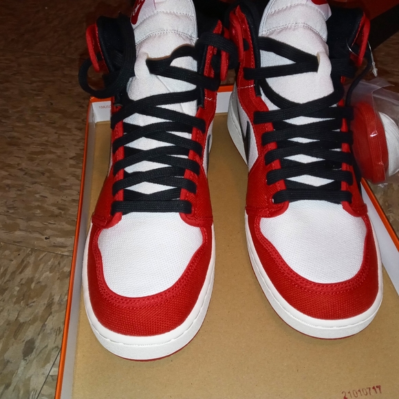 Air Jordan 1 KO - Picture 3 of 7